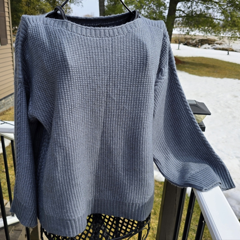 Ann Taylor blue green gray sweater, size L, EUC